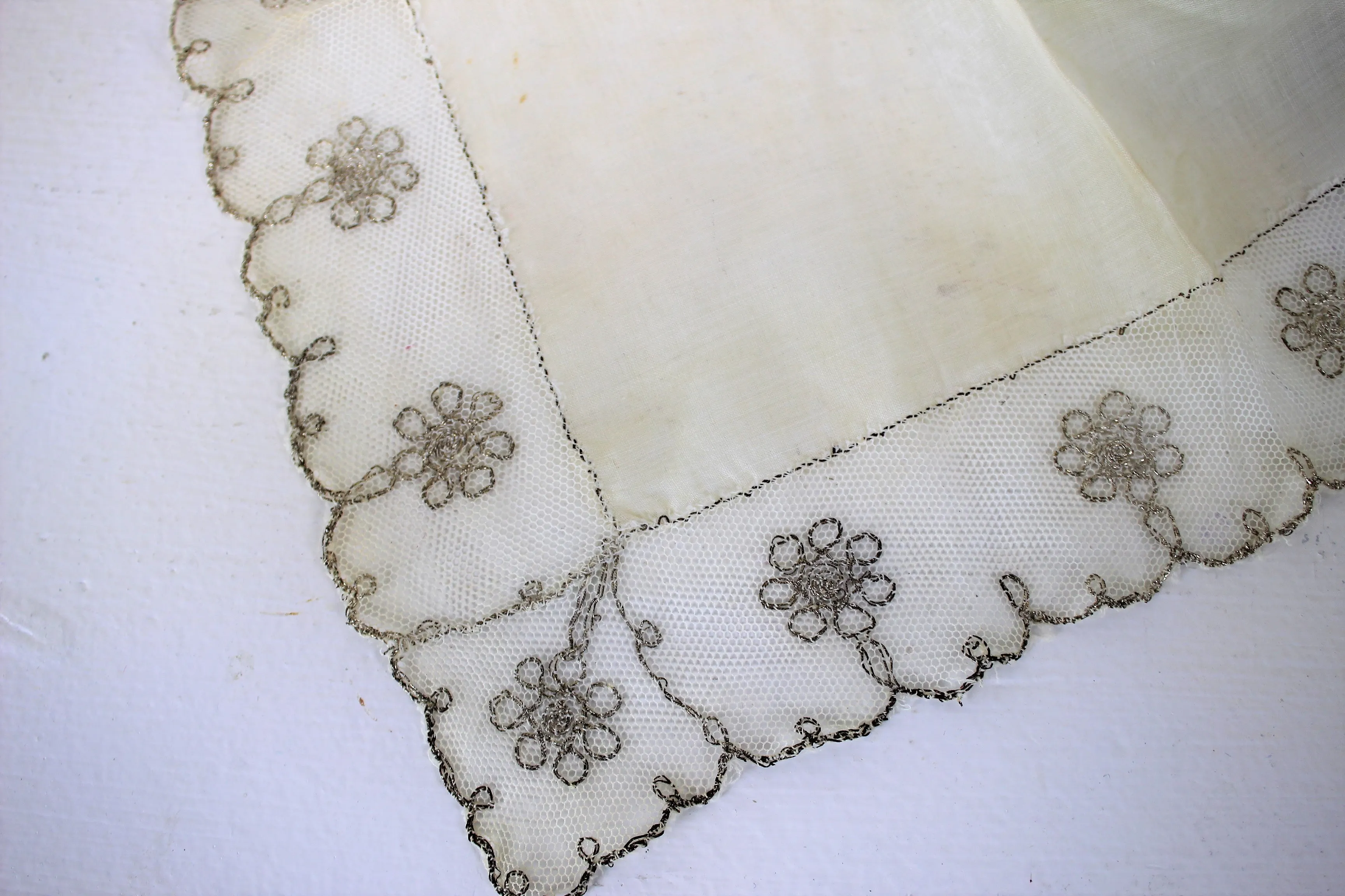 Vintage Ivory Cotton and Silver Embroidered Lace Hanky