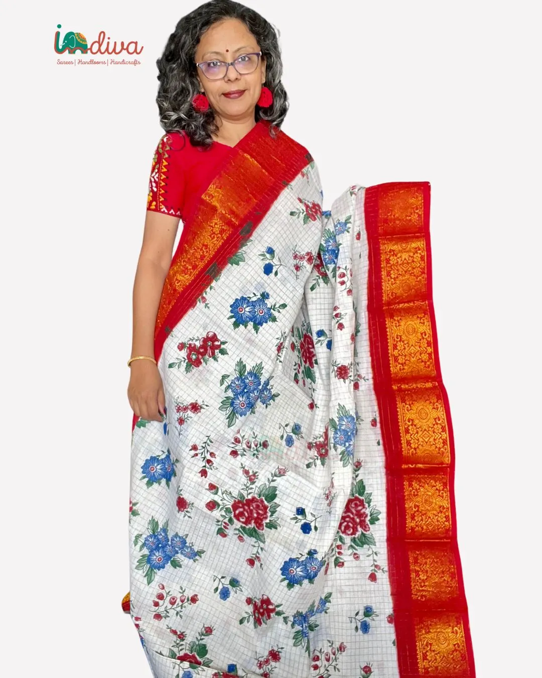 White & Red Handloom Sungudi Cotton Saree